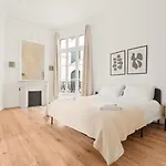 180m2 Haussmann 4BR 3 Bath Golden Triangle Champs Elysées&Opéra