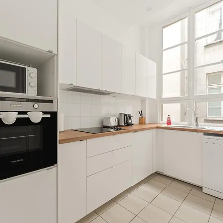 Appartamento 180m2 Haussmann 4br 3 Bath Golden Triangle Champs Elysées&opéra Parigi